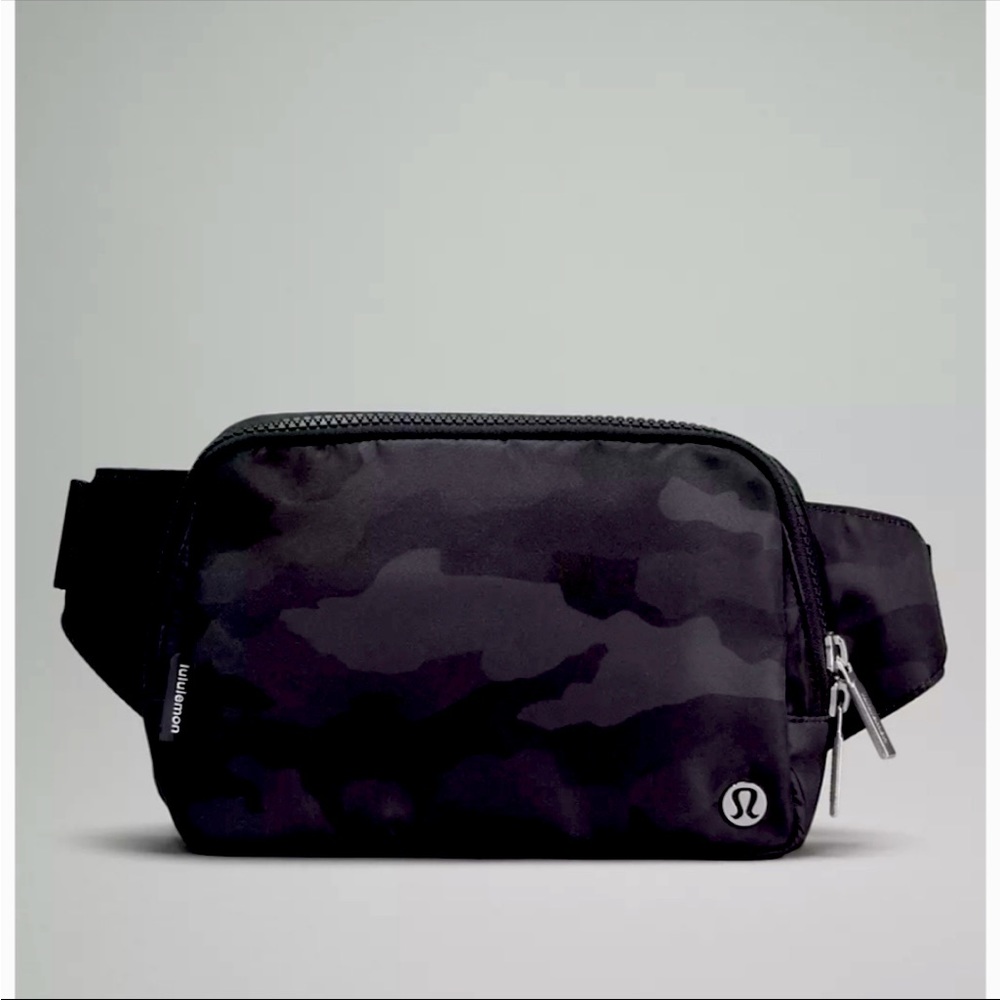 Lululemon Large Everywhere Belt Bag  (Camo Deep Coal- 2L)